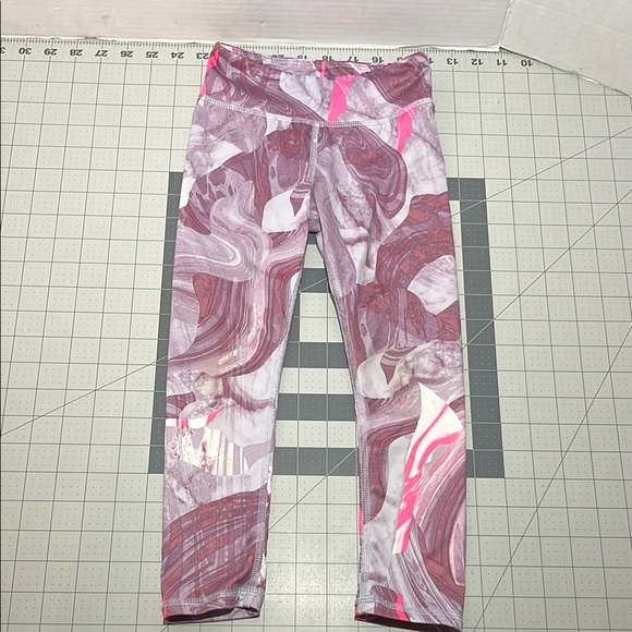 Old Navy Kids Marble Pattern Leggings - Pink and Purple - Picture 4 of 4